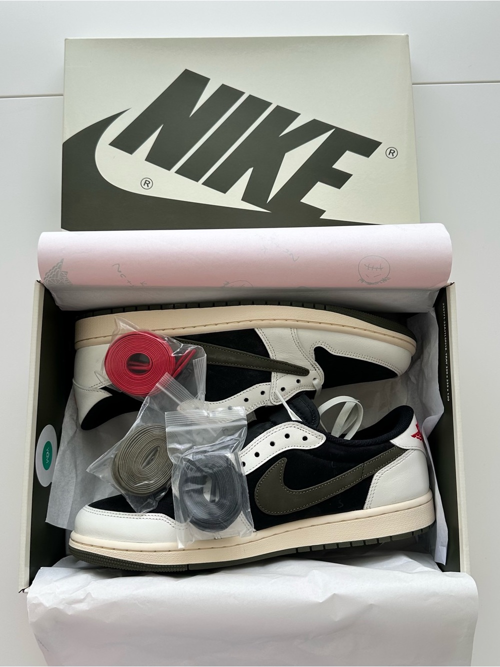 Travis Scott Cactus Jack Nike Jordan 1 Low- wmns 13, mens 11.5  BRAND NEW